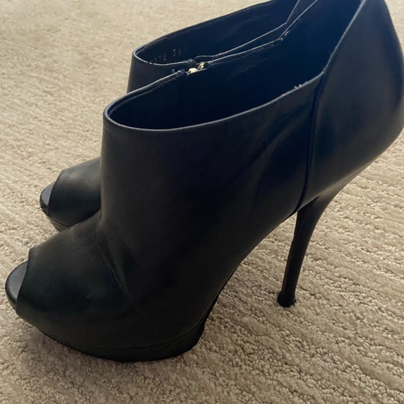 Gucci Peep toe booties - Picture 9 of 9